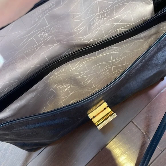 Badgley Mischka Clutch - Picture 5 of 9